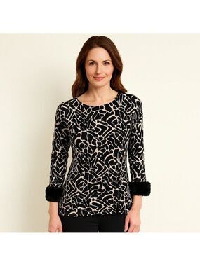 Finity Merino Wool Sweater S | Faux Fur Cuff | Luxe Animal Print | Side Slits